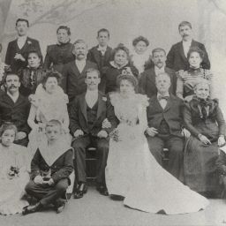 Hubert BAËS et Henriette BISCUEIL le 01/07/1899 à Levallois-Perret (92)