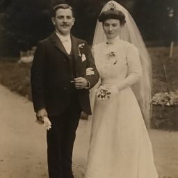 Armand PELE et Marguerite DURAND 1909 à Tessé-la-Madeleine (61)