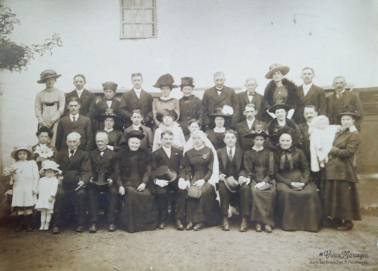 Louis THUILLIER et Marie COQUEREL 1917 à Longueville (62)