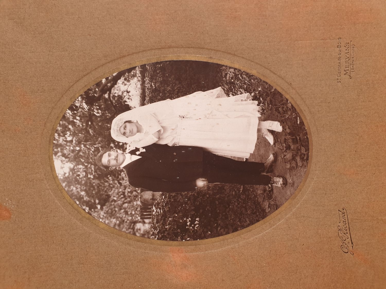 Mariés inconnus 1920 à Mervans (71)