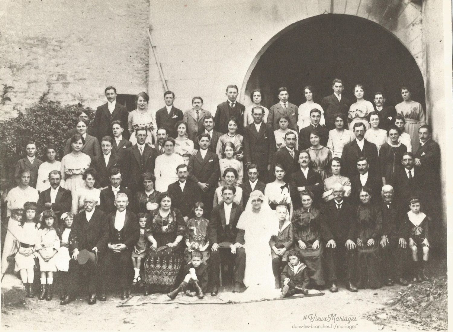 Robert AURIAU et Marie LECOMTE 1921 à Sérigny (86)