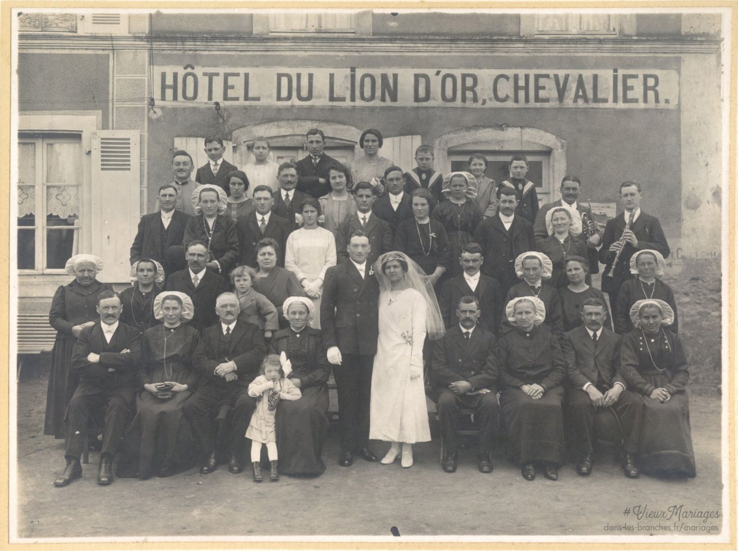 Mariés inconnus 1925 à Torcé-en-Vallée (72)