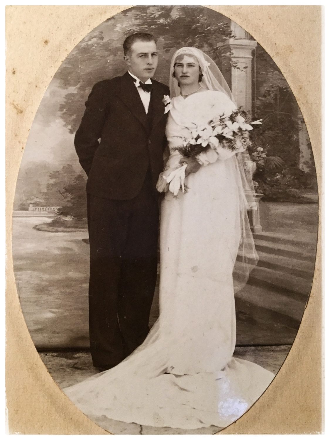 Albert Justin GUILHEMOTONIA et Jeanne Eugénie RIBES le 10/10/1936 à Tarnos (40)