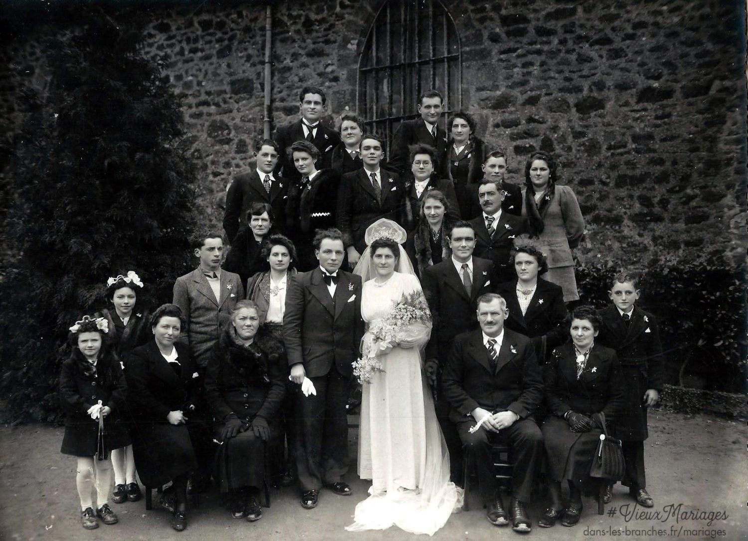 François BARON (Francis) et Marguerite GAIRIF le 02/10/1945 à Vautorte (53)