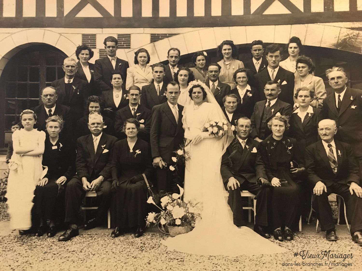 Claude Ulysse VIVIER et Raymonde Lucienne Hélène MARIE le 06/04/1949 à Freneuse-sur-Risle (27)
